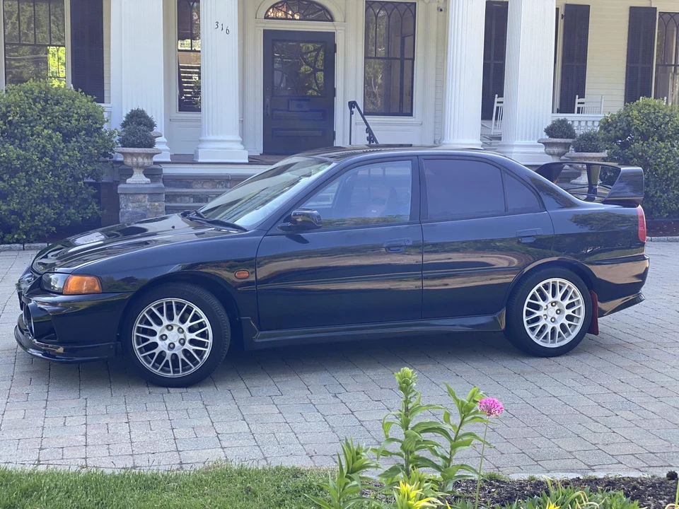 1996 Mitsubishi Lancer Evolution IV 6th Gen - Image 10 of 31