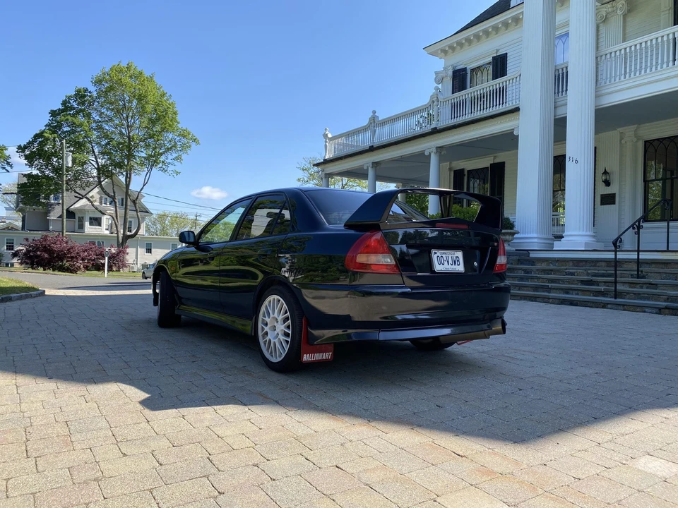 1996 Mitsubishi Lancer Evolution IV 6th Gen - Image 18 of 31
