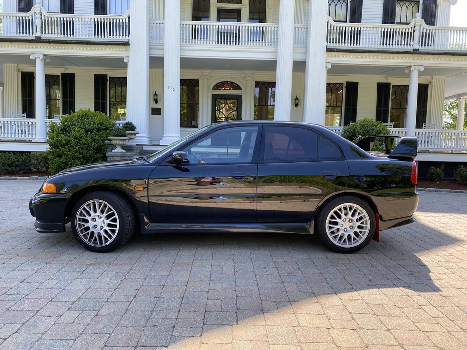 1996 Mitsubishi Lancer Evolution IV 6th Gen - Image 14 of 31