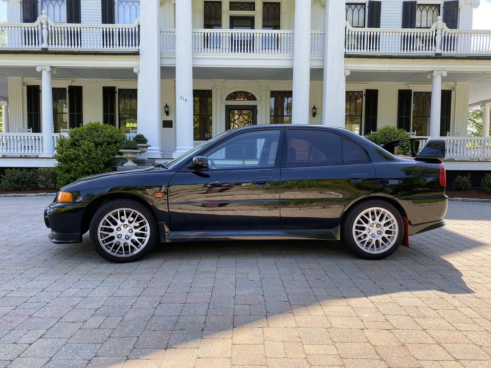 1996 Mitsubishi Lancer Evolution IV 6th Gen - Image 15 of 31