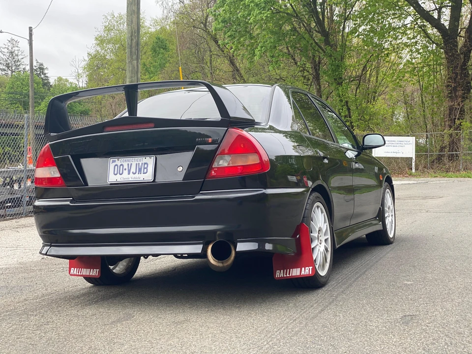 1996 Mitsubishi Lancer Evolution IV 6th Gen - Image 21 of 31