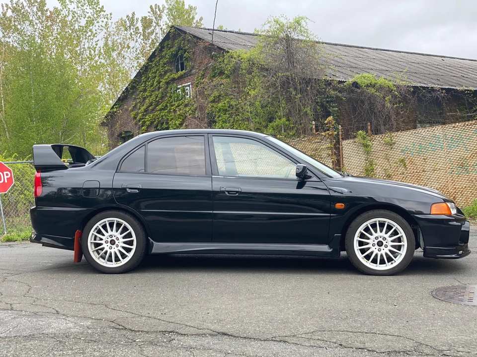 1996 Mitsubishi Lancer Evolution IV 6th Gen - Image 29 of 31