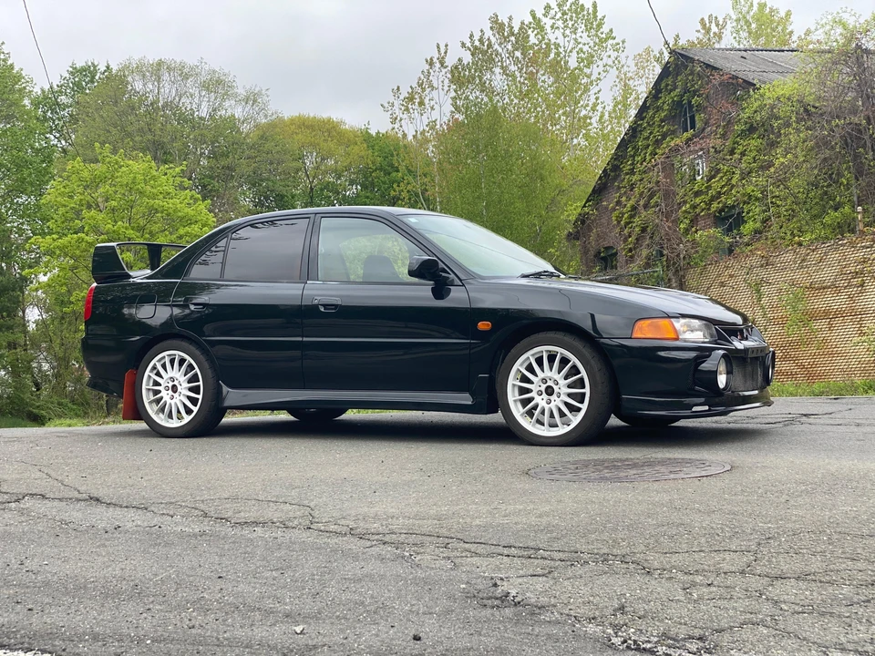 1996 Mitsubishi Lancer Evolution IV 6th Gen - Image 30 of 31