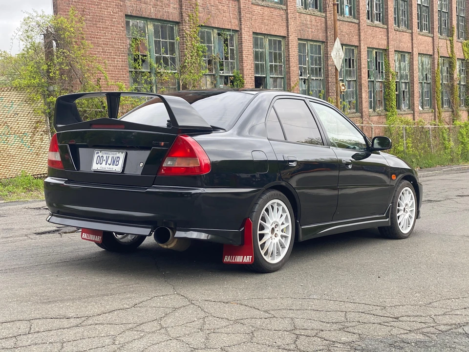 1996 Mitsubishi Lancer Evolution IV 6th Gen - Image 22 of 31