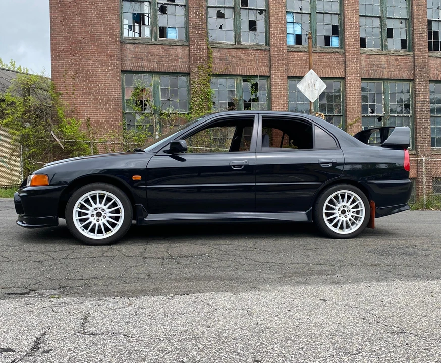 1996 Mitsubishi Lancer Evolution IV 6th Gen - Image 13 of 31
