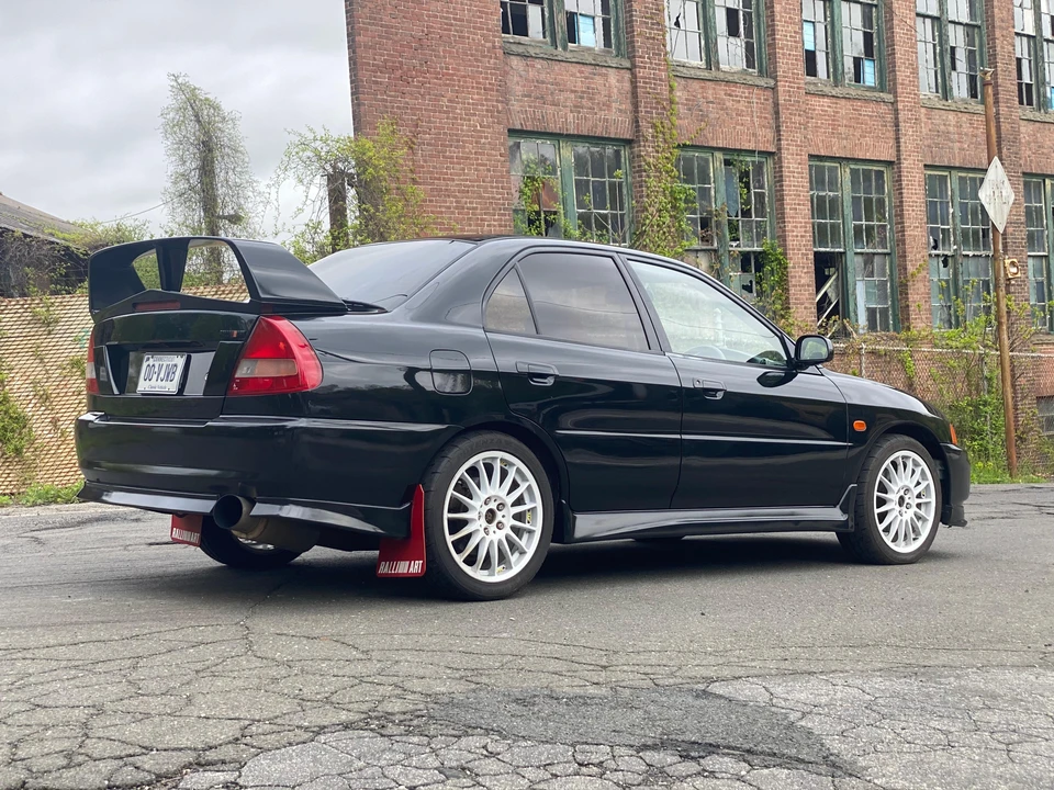 1996 Mitsubishi Lancer Evolution IV 6th Gen - Image 23 of 31