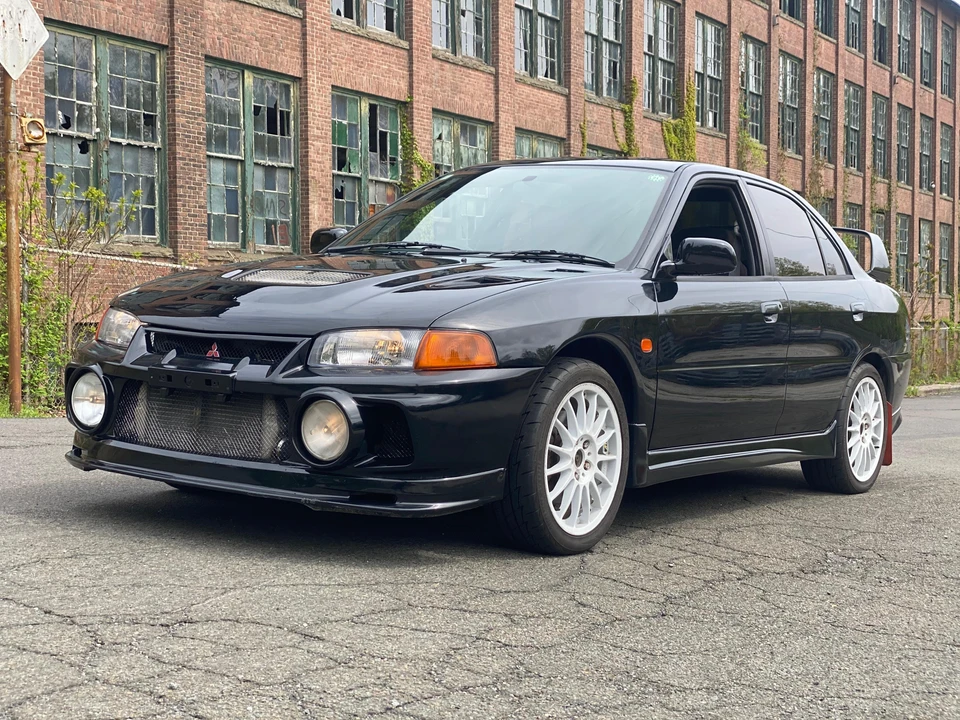 1996 Mitsubishi Lancer Evolution IV 6th Gen - Image 10 of 31