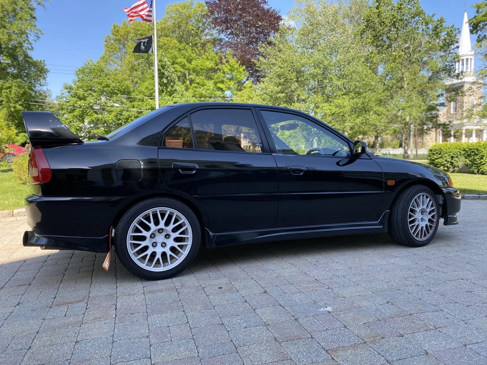 1996 Mitsubishi Lancer Evolution IV 6th Gen - Image 18 of 31