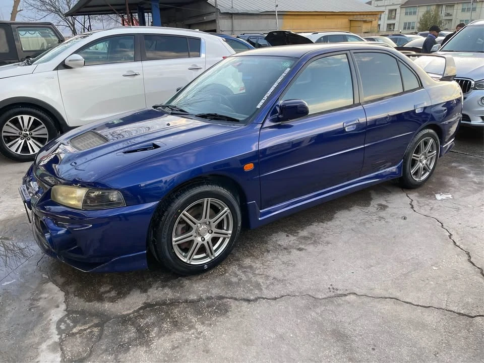 1996 Mitsubishi Lancer Evolution IV 6th Gen - Image 4 of 12