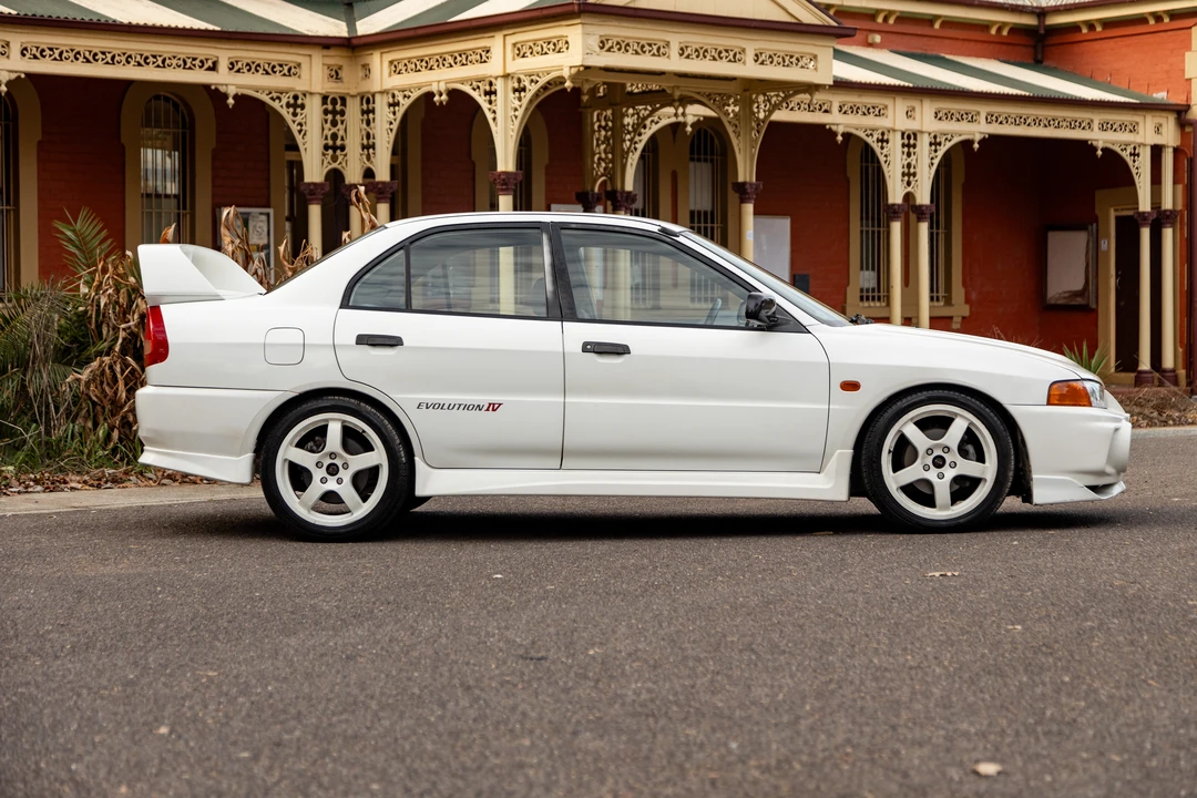 1996 Mitsubishi Lancer Evolution IV 6th Gen - Image 9 of 31