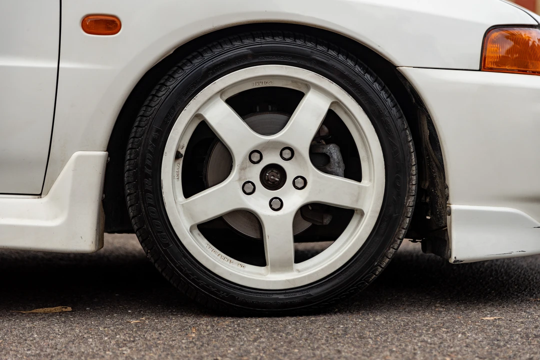 1996 Mitsubishi Lancer Evolution IV 6th Gen - Image 26 of 31