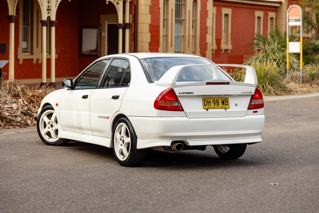 1996 Mitsubishi Lancer Evolution IV 6th Gen - Image 6 of 31