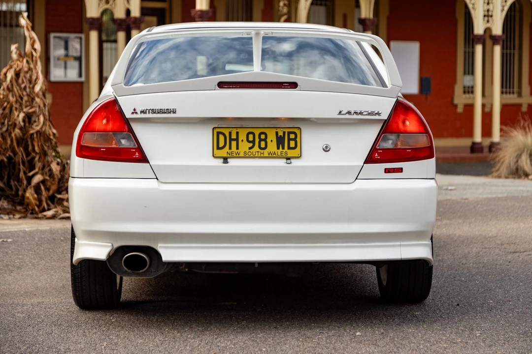 1996 Mitsubishi Lancer Evolution IV 6th Gen - Image 11 of 31