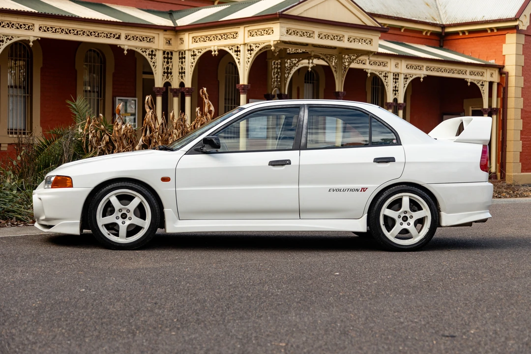 1996 Mitsubishi Lancer Evolution IV 6th Gen - Image 13 of 31