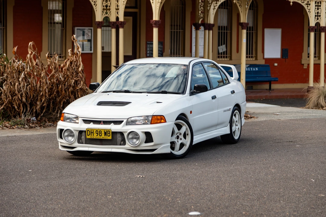 1996 Mitsubishi Lancer Evolution IV 6th Gen - Image 8 of 31