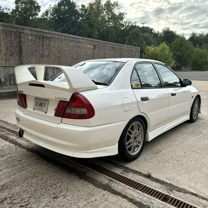1996 Mitsubishi Lancer Evolution IV 6th Gen - Image 8 of 31