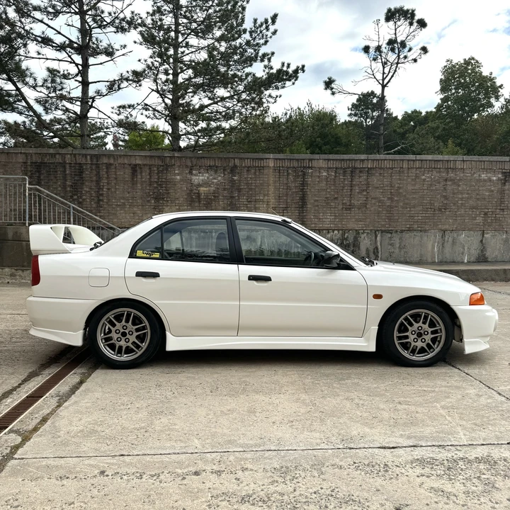 1996 Mitsubishi Lancer Evolution IV 6th Gen - Image 6 of 31