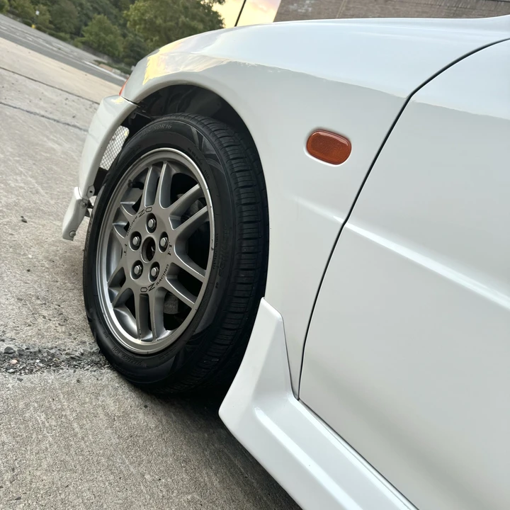 1996 Mitsubishi Lancer Evolution IV 6th Gen - Image 19 of 31