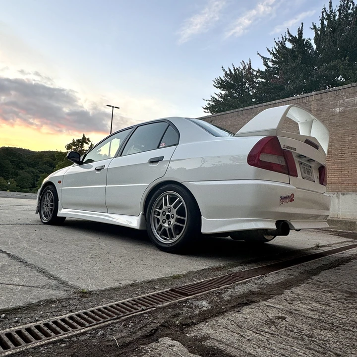 1996 Mitsubishi Lancer Evolution IV 6th Gen - Image 11 of 31