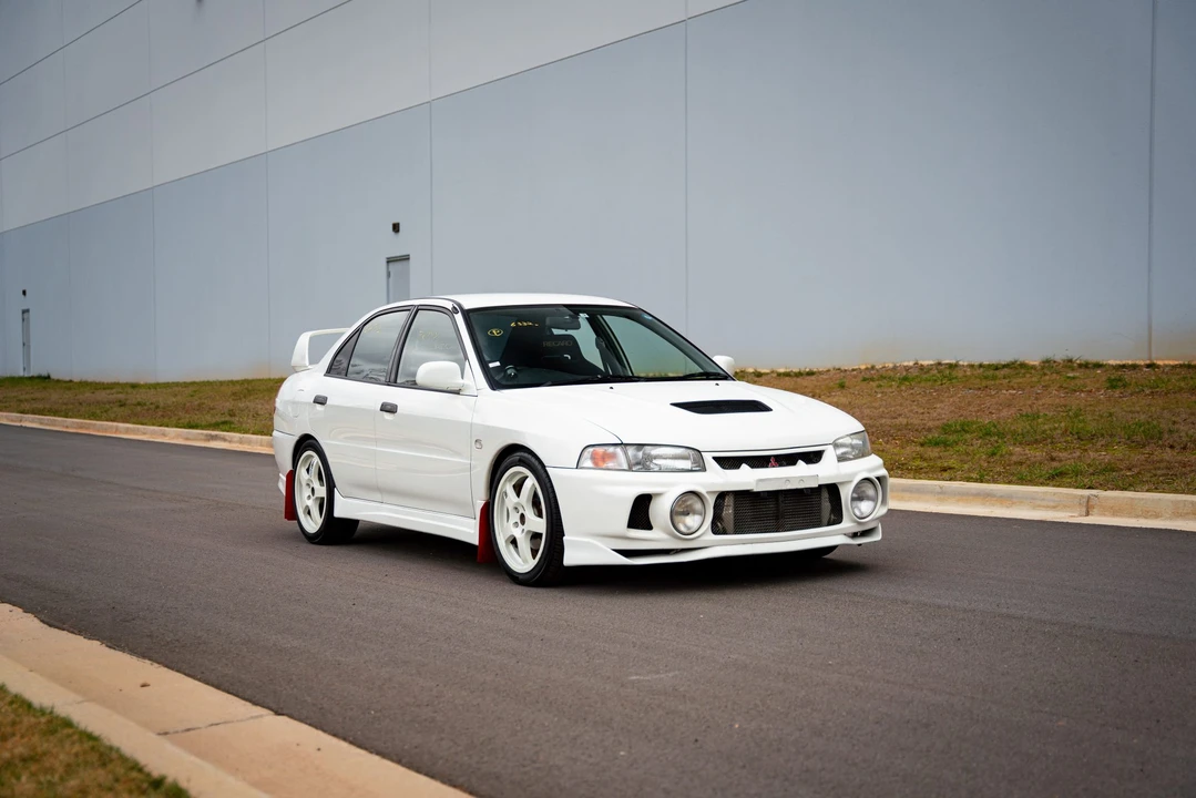 1996 Mitsubishi Lancer Evolution IV 6th Gen - Image 7 of 31