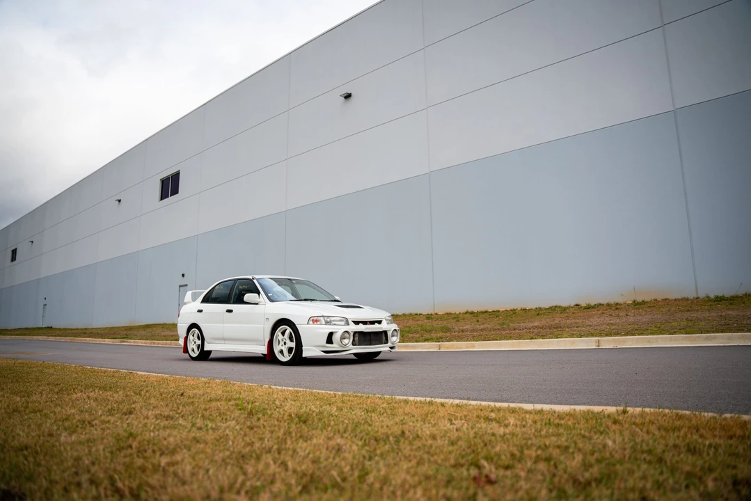 1996 Mitsubishi Lancer Evolution IV 6th Gen - Image 2 of 31