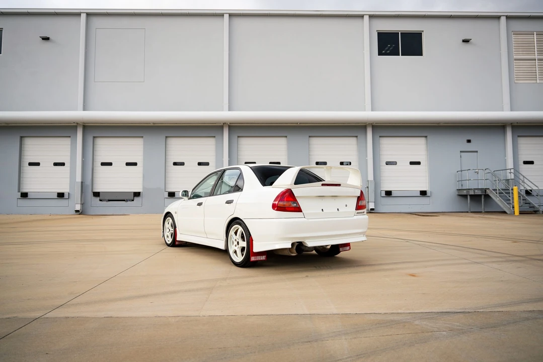 1996 Mitsubishi Lancer Evolution IV 6th Gen - Image 24 of 31