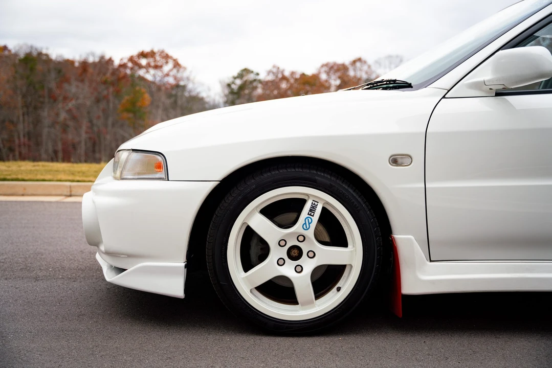 1996 Mitsubishi Lancer Evolution IV 6th Gen - Image 26 of 31