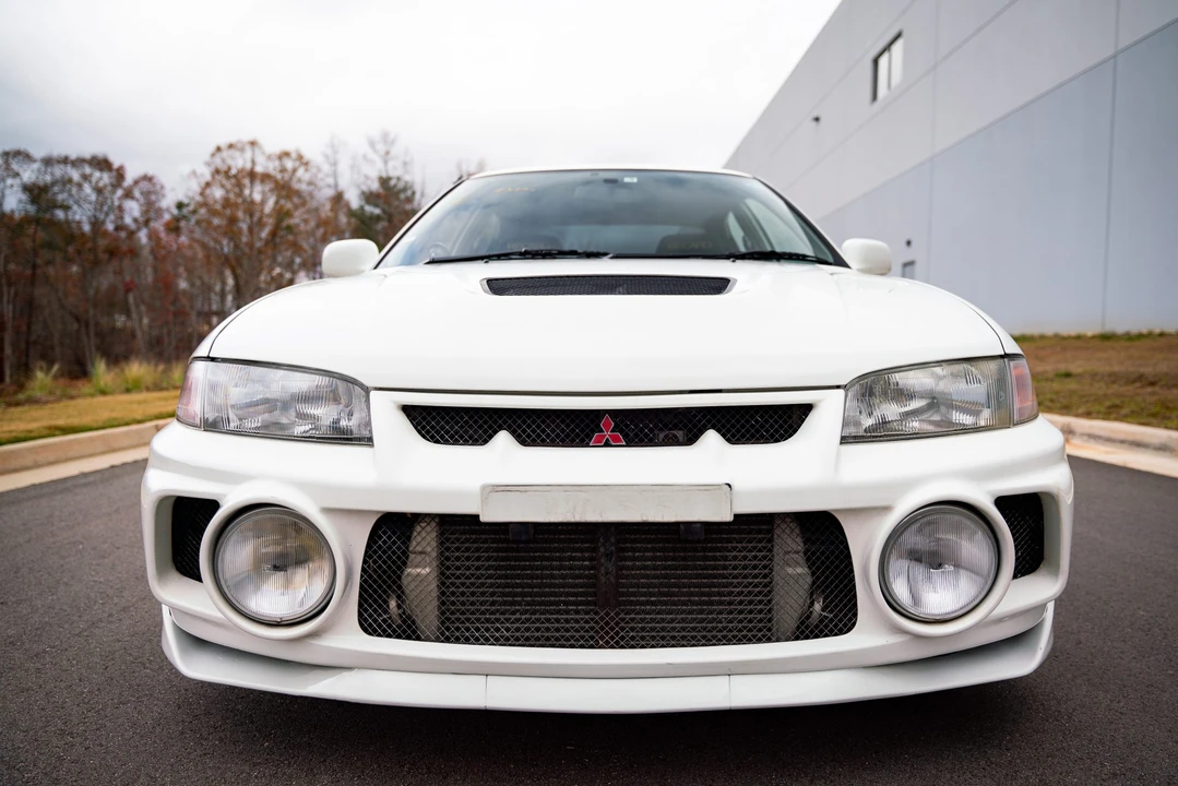 1996 Mitsubishi Lancer Evolution IV 6th Gen - Image 9 of 31