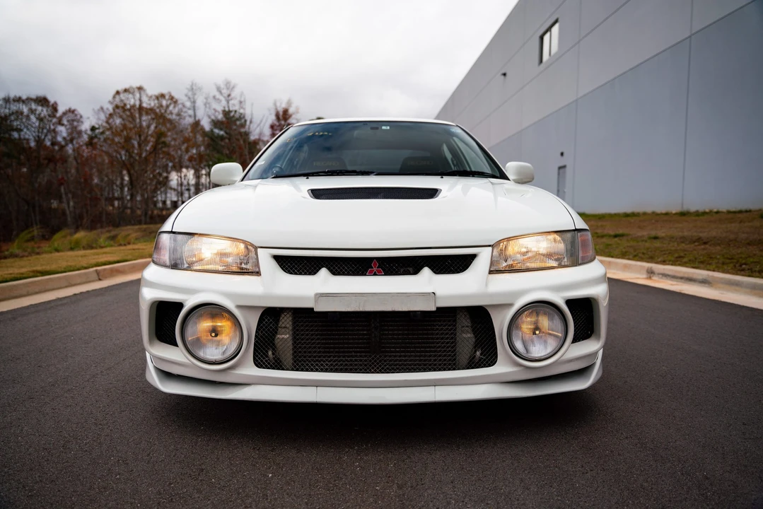 1996 Mitsubishi Lancer Evolution IV 6th Gen - Image 10 of 31