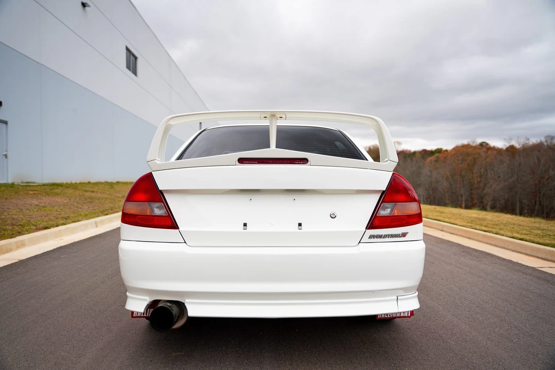 1996 Mitsubishi Lancer Evolution IV 6th Gen - Image 16 of 31