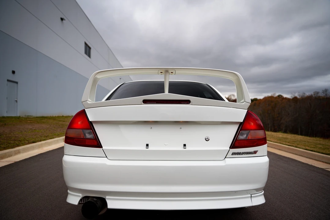 1996 Mitsubishi Lancer Evolution IV 6th Gen - Image 17 of 31