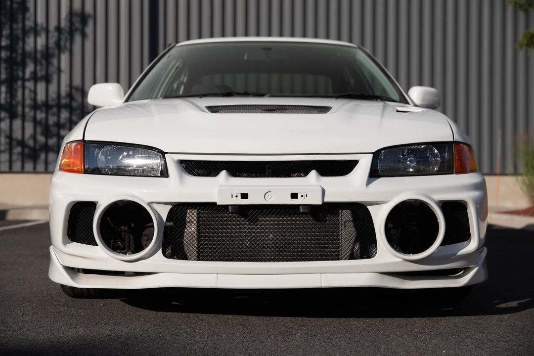 1996 Mitsubishi Lancer Evolution IV 6th Gen - Image 9 of 31