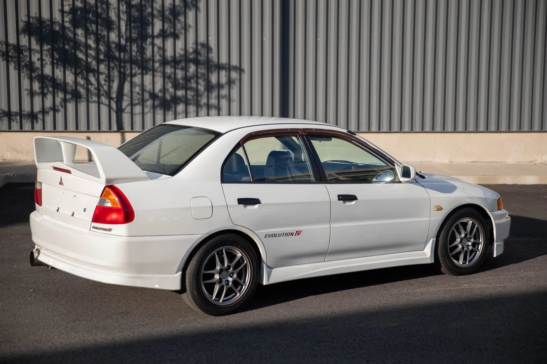 1996 Mitsubishi Lancer Evolution IV 6th Gen - Image 19 of 31
