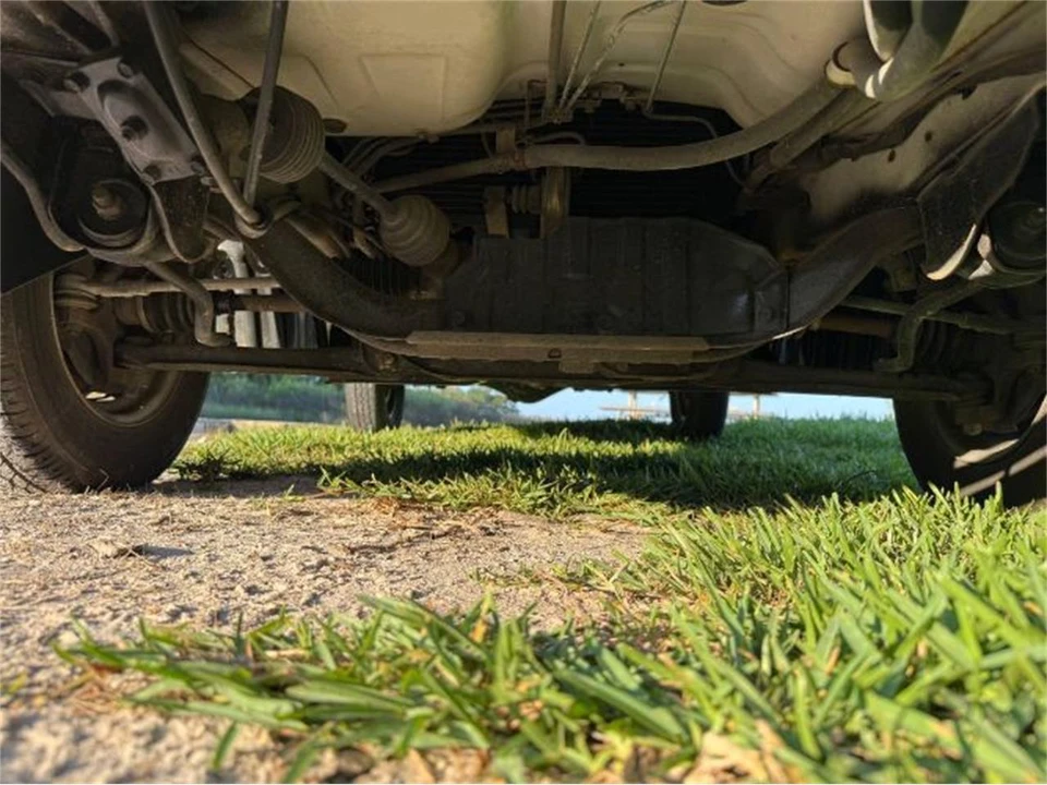 1996 Mitsubishi Minicab 5th Gen - Image 13 of 25
