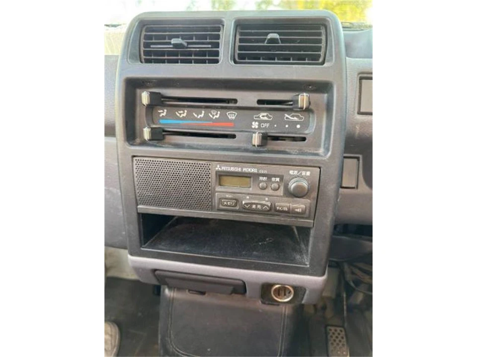 1996 Mitsubishi Minicab 5th Gen - Image 10 of 25