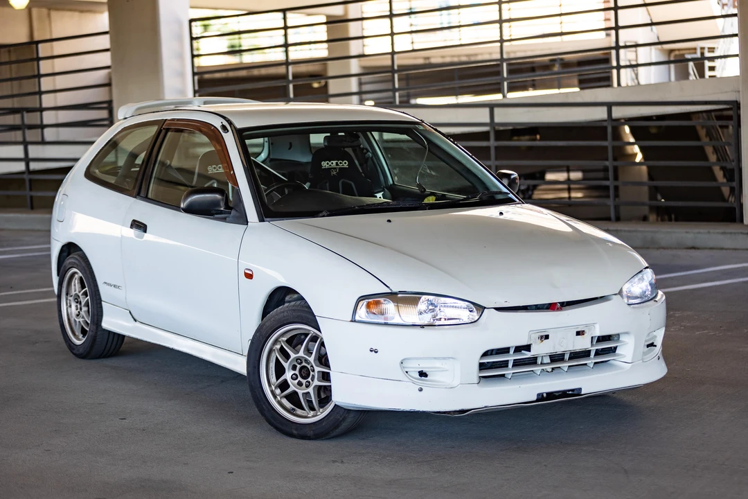1996 Mitsubishi Mirage 5th Gen - Image 27 of 31