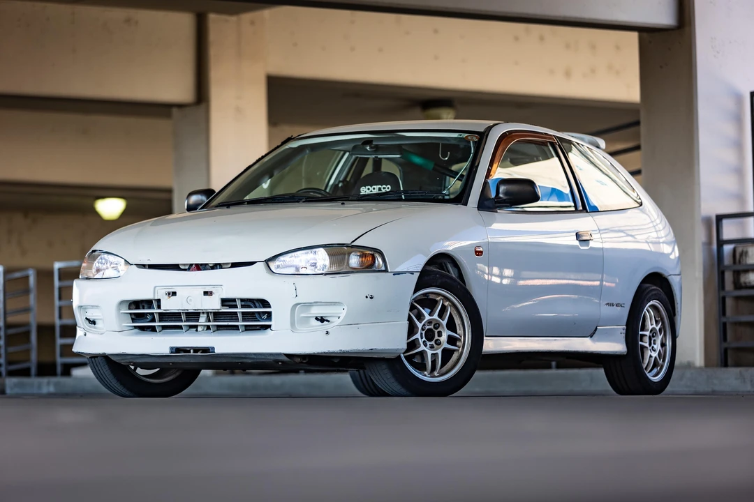 1996 Mitsubishi Mirage 5th Gen - Image 9 of 31