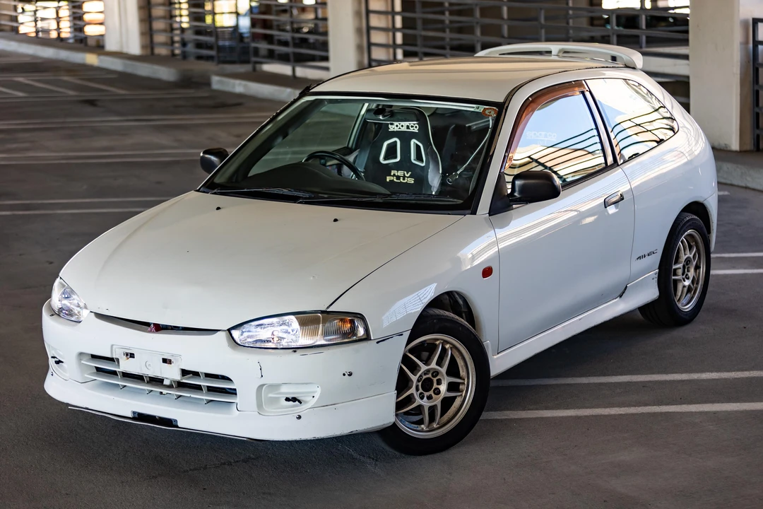 1996 Mitsubishi Mirage 5th Gen - Image 10 of 31