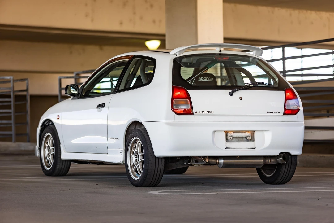 1996 Mitsubishi Mirage 5th Gen - Image 16 of 31