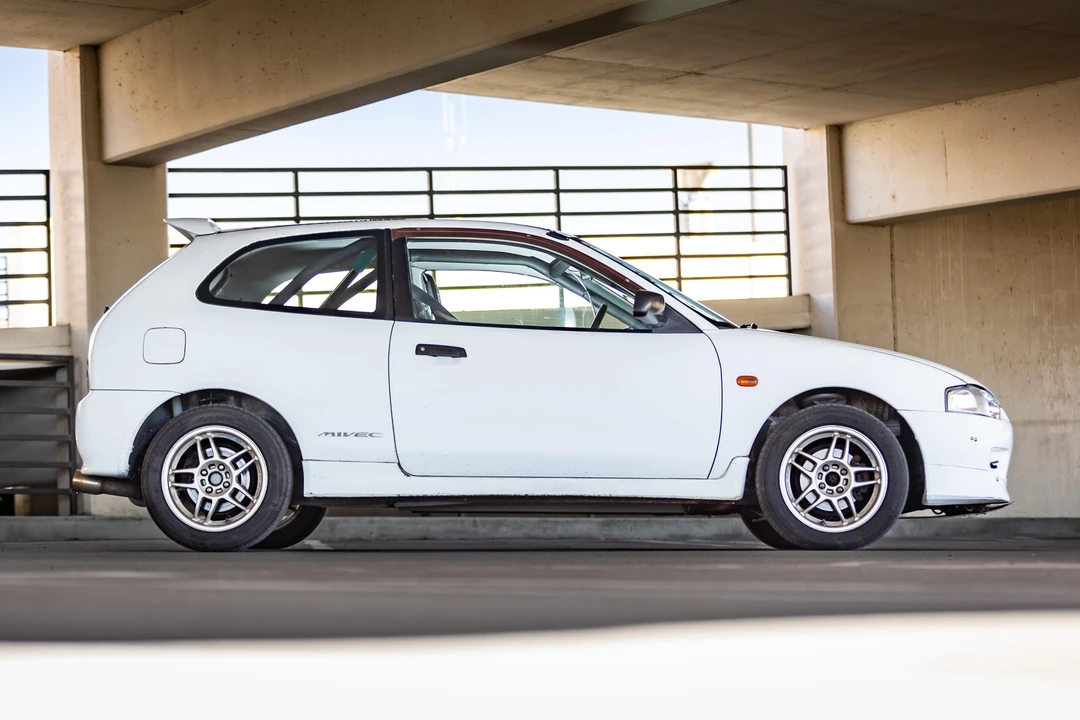1996 Mitsubishi Mirage 5th Gen - Image 3 of 31