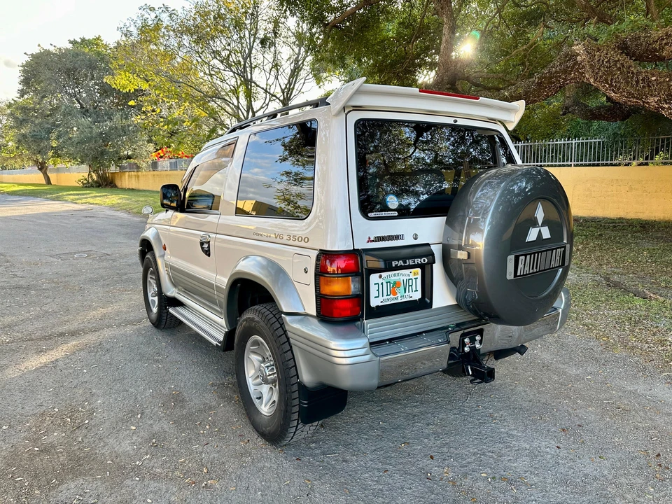 1996 Mitsubishi Pajero/Montero 2nd Gen - Image 9 of 31