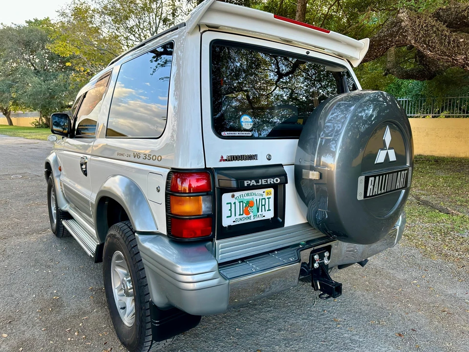 1996 Mitsubishi Pajero/Montero 2nd Gen - Image 10 of 31