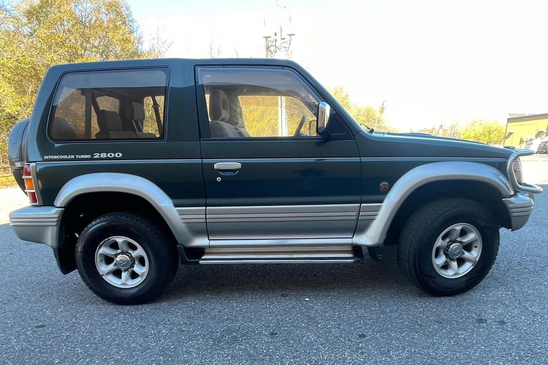 1996 Mitsubishi Pajero/Montero 2nd Gen - Image 3 of 31