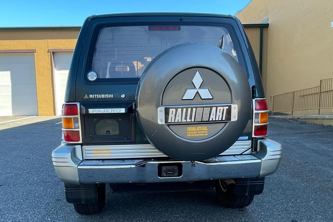 1996 Mitsubishi Pajero/Montero 2nd Gen - Image 5 of 31