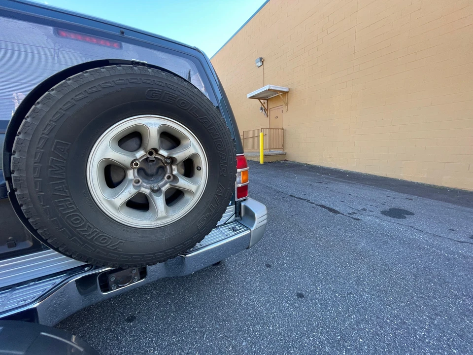 1996 Mitsubishi Pajero/Montero 2nd Gen - Image 13 of 31