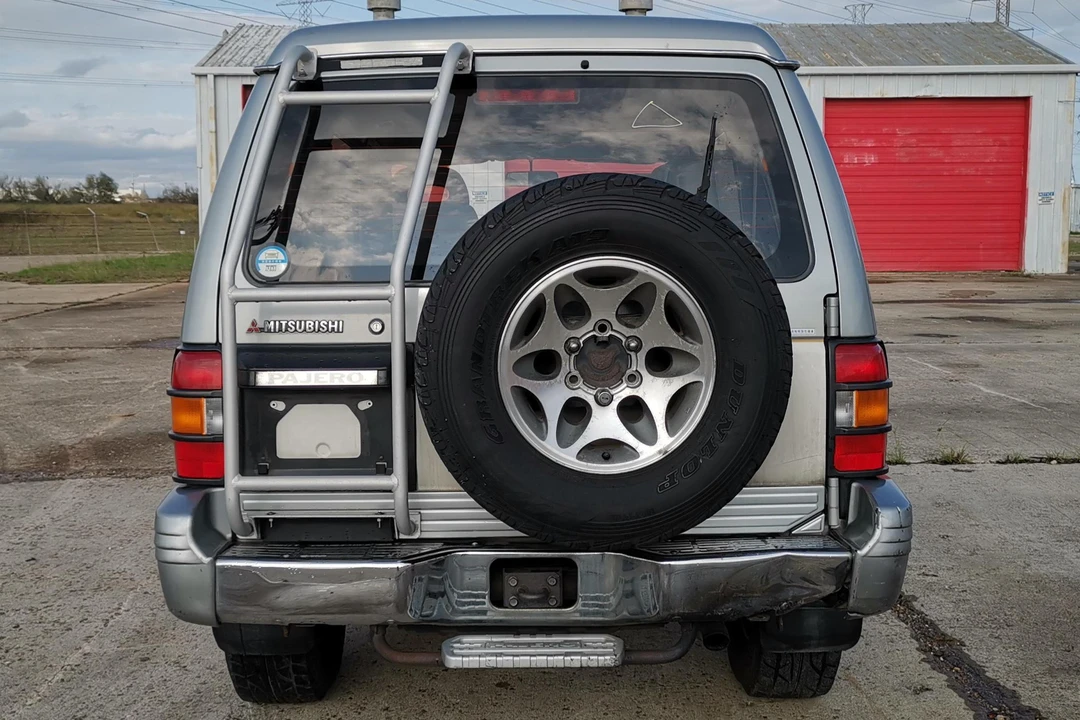 1996 Mitsubishi Pajero/Montero 2nd Gen - Image 5 of 31