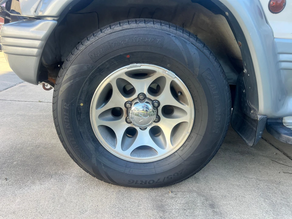 1996 Mitsubishi Pajero/Montero 2nd Gen - Image 26 of 31