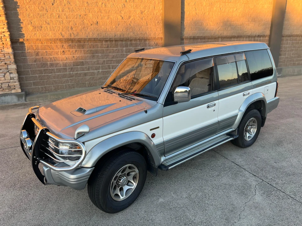 1996 Mitsubishi Pajero/Montero 2nd Gen - Image 9 of 31