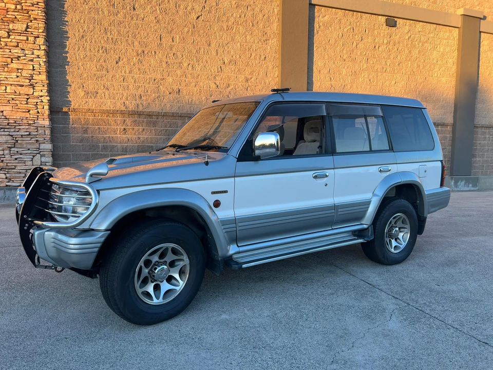 1996 Mitsubishi Pajero/Montero 2nd Gen - Image 11 of 31