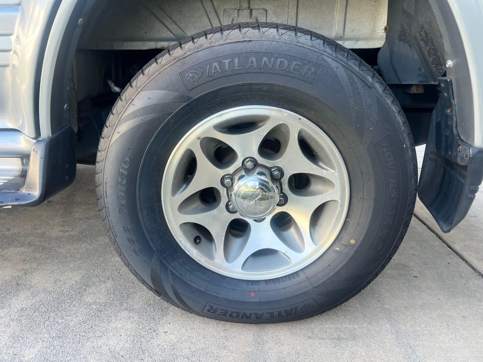 1996 Mitsubishi Pajero/Montero 2nd Gen - Image 27 of 31